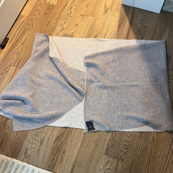 Club Monaco Accessories - Club Monaco scarf/wrap